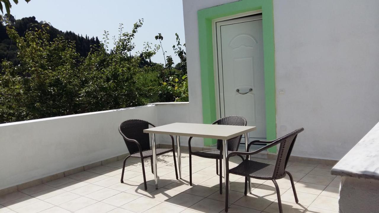 Ferienwohnung Natalia Lixouri Exterior foto